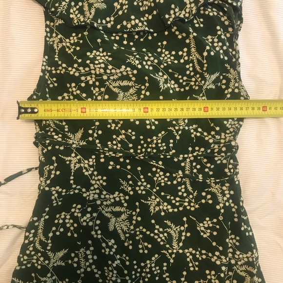 Green floral wrap around dress NWOT - Picture 5 of 6